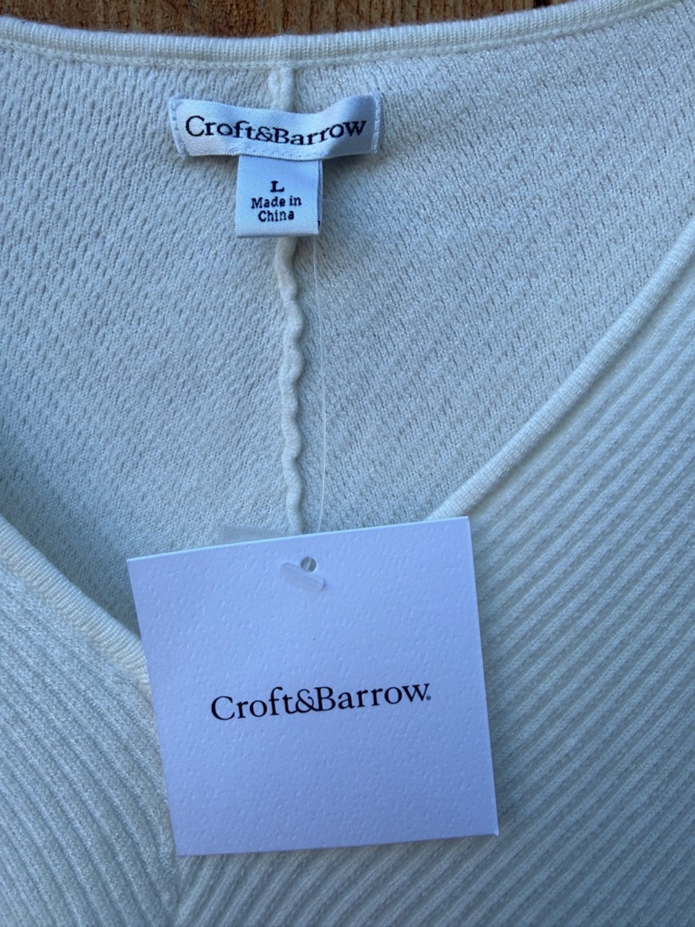 Croft & Barrow Classic Ribbed V-Neck Women's Sweater in Cream - Size Large NWT - Picture 4 of 7